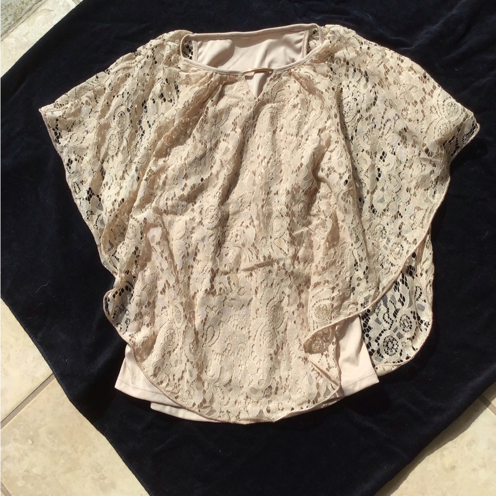 Elegant Cream Lace top